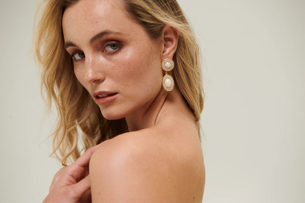 ATHENA EARRINGS - CRYSTAL - THEPINK
