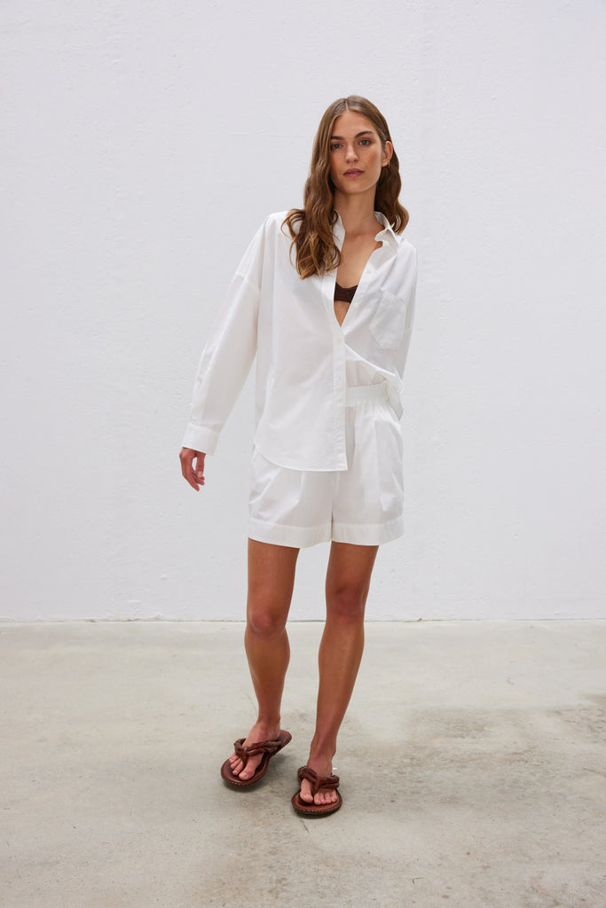CHIARA CLASSIC SHORT - WHITE - THEPINK