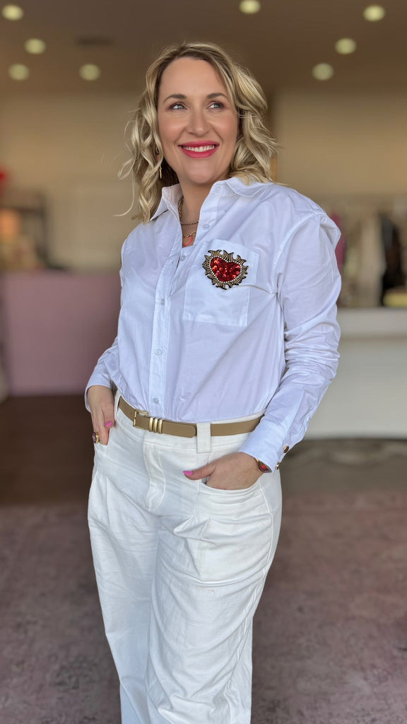 CHLOE SHIRT - WHITE HEART EMBLEM - THEPINK