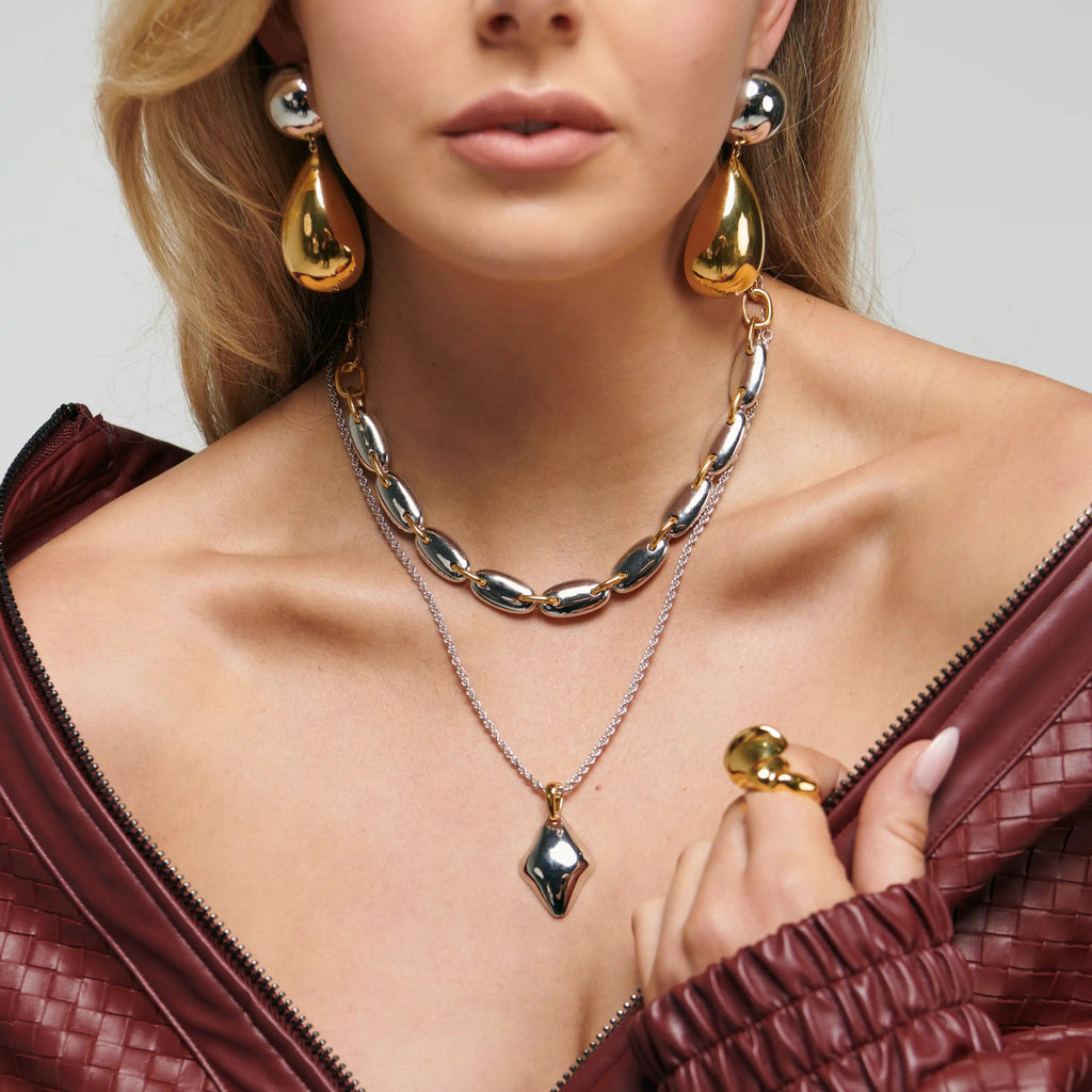 GIA EARRINGS - THEPINK