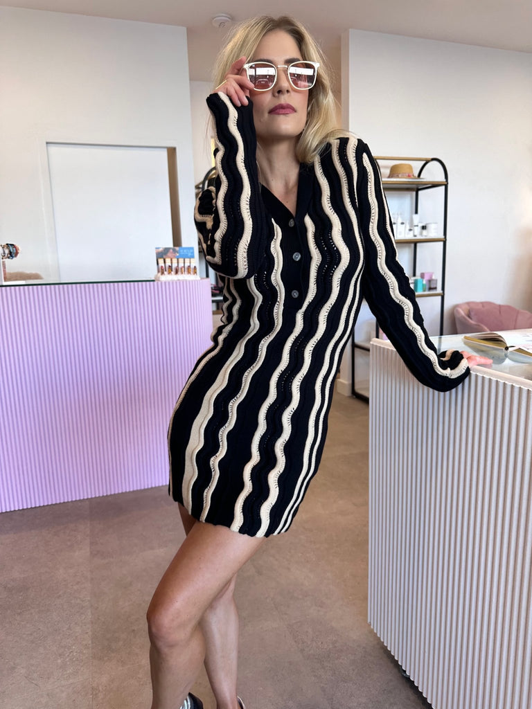 HERA KNIT WAVE MINI DRESS - NOIR - THEPINK